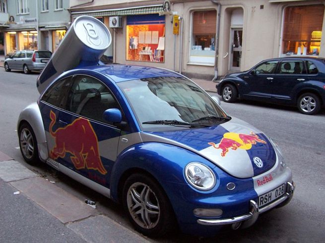 Carro da Red Bull em campanha na Suécia